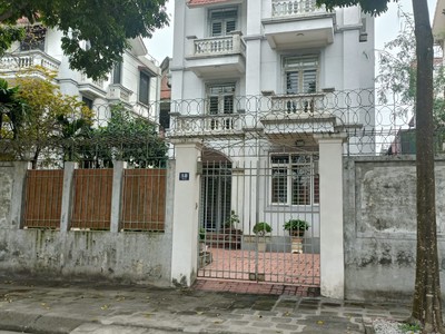 Chính chủ cần cho thuê biệt thự tại đường pháp vân 273m2, 4 tầng, 32 triệu - giá tốt có thương lượng 4