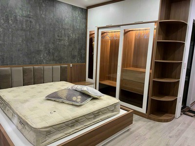 Cho thuê nhà ngay lô 9 lê hồng phong 4 tầng giá 12 tr 4