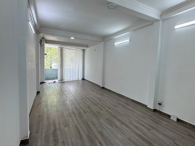 Cần share mặt bằng kinh doanh mặt tiền lầu 1 và lầu 2 trần hưng đạo q1 - trung tâm sài gòn 1