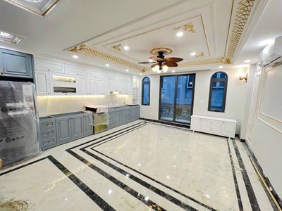 Nhà phố nguyễn sơn, thang máy đẹp như mơ, toàn nội thất xịn xò, kinh doanh ô tô tránh. 1