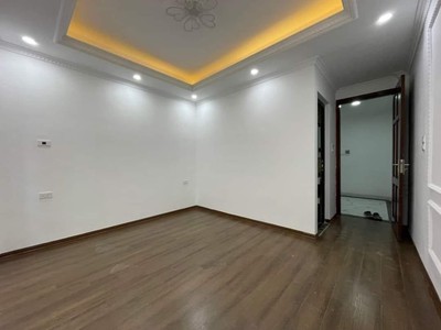 Bán nhà phân lô hoàng mai 32m 5t mới đẹp ở luôn chỉ 3.65 tỷ 2
