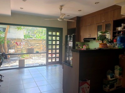 Siêu phẩm dân xây ngọc thụy - ôtô tránh - ôtô đỗ cửa vào nhà - hàng xóm khải sơn - khu vực toàn tây 2
