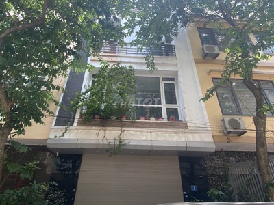 Nhà cho thuê 60m2 x 5 tầng ngõ 106 đường Hoàng Quốc Việt, Nghĩa Đô, Cầu Giấy 0