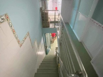 Bán đất tặng nhà ngay trung tâm quận 5-60m-4tầng-8pn-chỉ 6.45tỷ 1