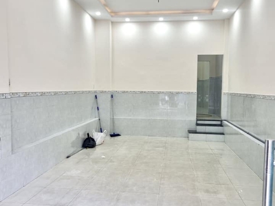 Cho thuê nhà 3 tầng hxh lý thuờng kiệt quận 10   giá thuê 36 triệu/tháng 6pn 4wc phù hợp làm văn 2