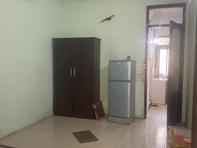 Cho thuê CCMN 27m2 Ngõ 121 Kim ngưu Cách Bách khoa - Xây dựng - Kinh tế 1.5km. 1