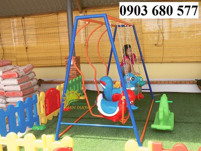 Xích đu 3 con thú 3 chỗ ngồi cho trẻ em mầm non giá cực SỐC 4