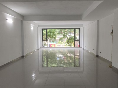 Cho thuê nhà mặt phố Tô Hiệu. Diện tích 90m2 x 2 tầng, mặt tiền rộng 6m 1