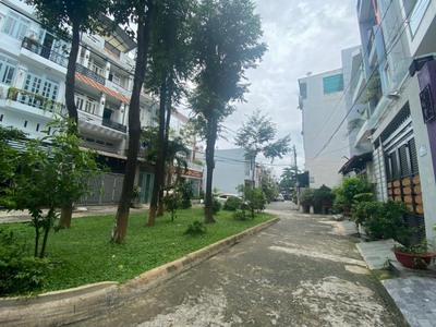Cho thuê nhà nguyên căn tiện mở văn phòng công ty, ở gia đình quận tân bình 4