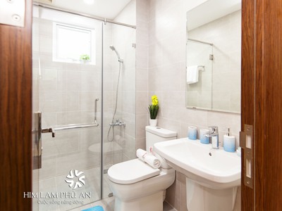 Chính Chủ Bán căn hộ Căn Hộ Full Nội Thất Him Lam Phú An  69m2, 2PN,2WC  Giá 8.5 Triệu/Tháng, Hướng 6