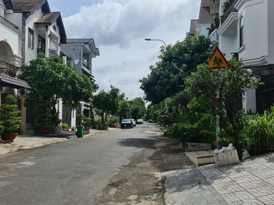 Cho thuê biệt thự 4 tầng 4pn 4wc ngay gigamall phạm văn đồng, hiệp bình chánh thủ đức chỉ 30 1