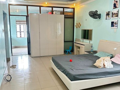 N1295. Cho thuê nhà ngõ Lương Khánh Thiện - nhà sạch sẽ ở gia đình 1