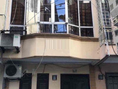 Cho thuê nhà Đường Bưởi 3 tầng x 36m2 cho hộ gia đình hoặc nhóm 1