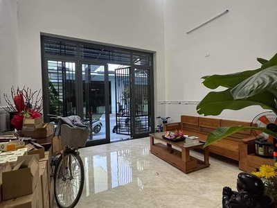 .nhà mặt tiền hoà minh gần tôn đức thắng, mới xây 1 năm, 70m2, 2 mê, 2.x tỷ 1