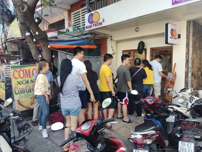 Quận 4 , sang tiệm chè đài loan có sẵn tệp data khách hàng và chuỗi marketting online . vô bán có 0