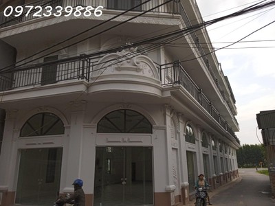 Cho thuê tòa nhà mặt đường ql 37 kcn vân trung, việt yên, bắc giang. diện tích mặt sàn 1.100m2 2