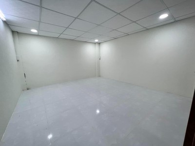Nguyễn Kiệm   Gò Vấp   32m2   2 tầng   hẻm ba gác   giá nhỉnh 2 tỷ. 2