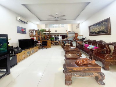 Hiếm - mặt tiền kinh doanh đỉnh - ngay phan văn hớn quận 12, ngang gần 5m, 115m2, 3 pn, 5 phút qua 2