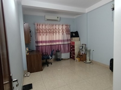 Nhà mặt ngõ tại yên phúc thuộc quận hà đông có giá 3,8 tỷ. 2