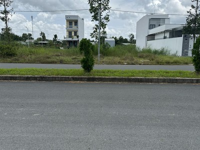 Đất đẹp - giá tốt - chính chủ cần bán lô đất tại kdc hồng loan 6a, cần thơ 3