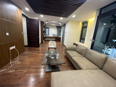 Biệt thự đơn lập dịch vọng 189m2,4 tầng, mt 14m, tặng nội thất giá 5x tỷ 4