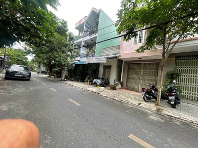 Bán nhà trọ 2 tầng 143m2 đường Huy Cận gần trường ĐH Ngoại Ngữ doanh thu 25tr/tháng 3