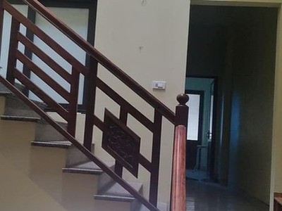 Chính chủ cần cho thuê nhà 3 tầng tại trục chính gần công viên lãm làng, vân dương, vân dương, bắc 0