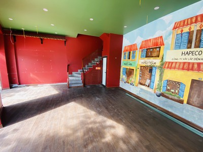 Cho thuê nhà mặt đường Hồ Sen siêu xinh 0