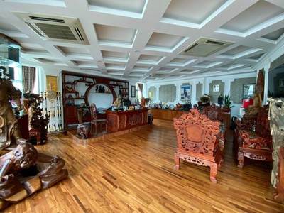 Toà nhà vp toạ lạc trung tâm quận 3 - vị trí rất đẹp 2 mặt thoáng 3