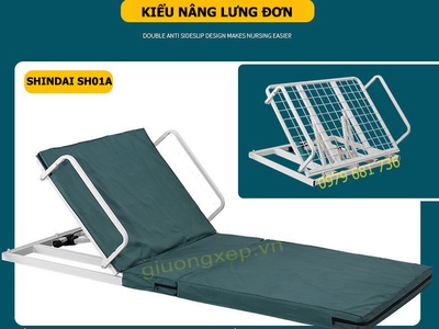 Ghế ngồi tựa lưng cho người già đặt trên giường 0