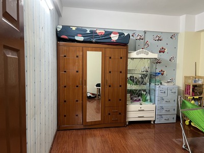 Chính chủ cần bán căn góc cao ốc H3 Hoàng Diệu,Phường 6, Quận 4: -	Thiết kế 2PN, 1WC, diện tích 74 m 1
