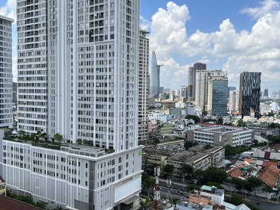 Chính chủ cần bán căn góc cao ốc H3 Hoàng Diệu,Phường 6, Quận 4: -	Thiết kế 2PN, 1WC, diện tích 74 m 2