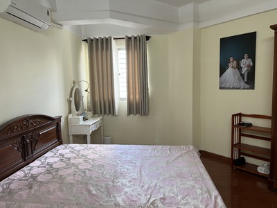 Chính chủ cần bán căn góc cao ốc H3 Hoàng Diệu,Phường 6, Quận 4: -	Thiết kế 2PN, 1WC, diện tích 74 m 3