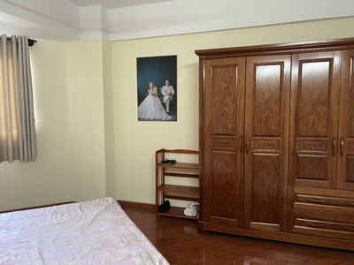 Chính chủ cần bán căn góc cao ốc H3 Hoàng Diệu,Phường 6, Quận 4: -	Thiết kế 2PN, 1WC, diện tích 74 m 5