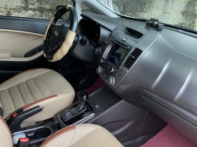 Chính chủ bán Xe Kia cerato đời cuối 2018 bản 1.6 số tự động 6 cấp ghế 2 màu. 4