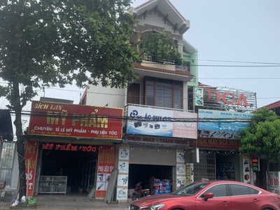 Nhà 3 tầng mặt đường giữa trung tâm -thị - trấn - gôi -ngay cổng chợ  - đang kinh doanh rất rất 2