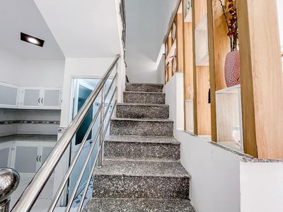 Bán nhà mỹ hạnh 680tr 2 phòng ngủ 120m2 sổ hồng riêng 0