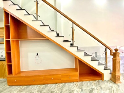 Bán Nhà 1 Trệt 1 Lầu 1 Lững Ở Tân Uyên, Sổ Hồng Riêng, Giá 700TR 1