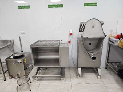 BÁN Dây chuyền sản xuất xúc xích và nhân thịt burger nhập khẩu từ Italia 1