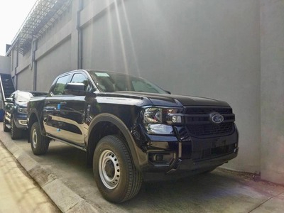 Ranger XLS 1 cầu 2023 đi lướt 5000km, trả trước 150, hỗ trợ vay ngân hàng. 0
