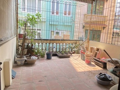 Mặt ngõ - đường láng - 60m2 x 3 tầng - mt 4m - vuông vắn - 2 thoáng - ở và kinh doanh 3
