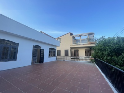 Cho thuê nhà 2 tầng 350m2 sàn ngang 12m đường Trưng Nữ Vương kẹp đường kiệt 5m 1