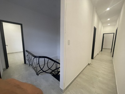 Cho thuê nhà 2 tầng 350m2 sàn ngang 12m đường Trưng Nữ Vương kẹp đường kiệt 5m 2
