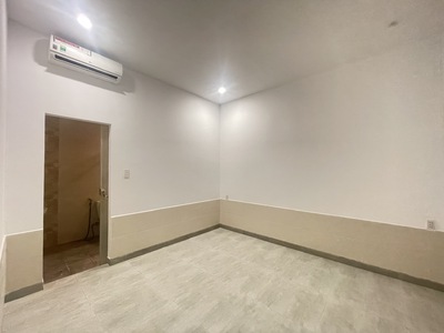 Cho thuê nhà 2 tầng 350m2 sàn ngang 12m đường Trưng Nữ Vương kẹp đường kiệt 5m 7