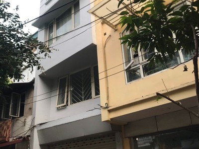 Chính chủ cho thuê nhà mới 45m2x 5 tầng mặt đường số 31B Phúc Xá mới gần chợ Long Biên 0