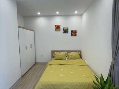 Nhà mới đẹp  6 tầng  Diện tích 42m2   50m ra đến mặt phố Giáp Bát   Gía 3.5 tỷ 2