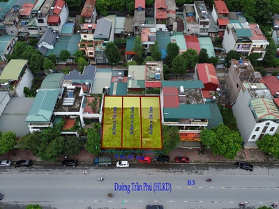 3 lô đất liền nhau tặng kèm nhà 2 tầng đ. hlkd đầu b3 hlkd hiện đang cho thuê kinh doanh rất tốt. 0