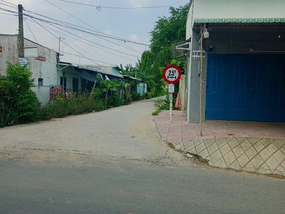 Ban dat co nha kho o duc hoa thuong 12 x 38 ban gia 3,7 ty 0