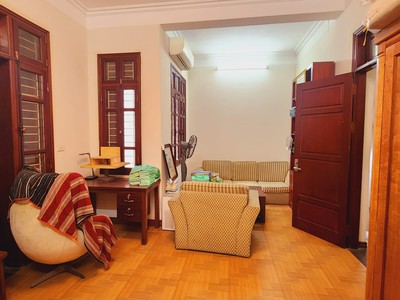 Cứu Thương Staria Nhập Khẩu Hàn Quốc 5090