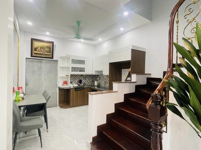 Cứu Thương Staria Nhập Khẩu Hàn Quốc 5214